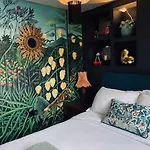 Spacious Boutique