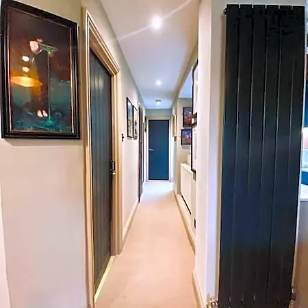 Spacious Boutique Apartment